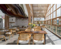 Hé lộ những thiết kế quán cafe bằng kính đẳng cấp, lôi cuốn