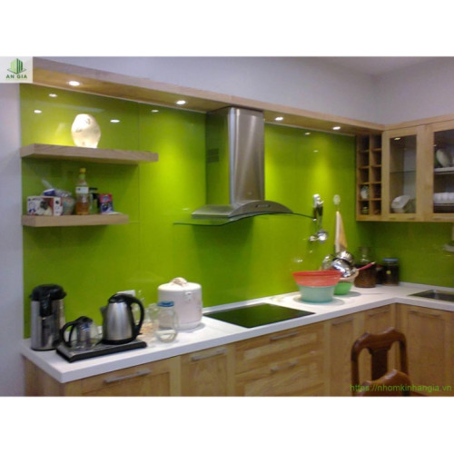 Báo giá kính cường lực ốp bếp chi tiết, chính sát nhất 2024