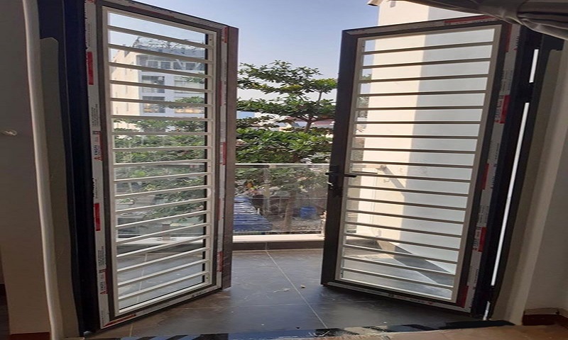 Tại sao nên sử dụng cửa nhôm kính khung sắt?