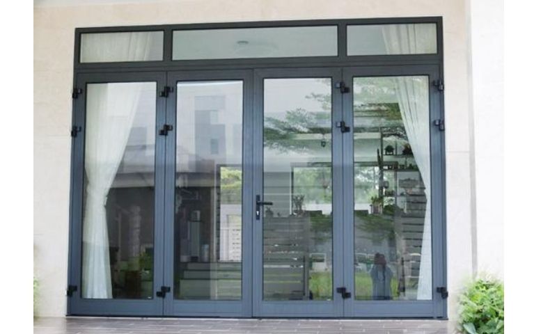 Cửa kính cường lực có thể cắt ra hay không?