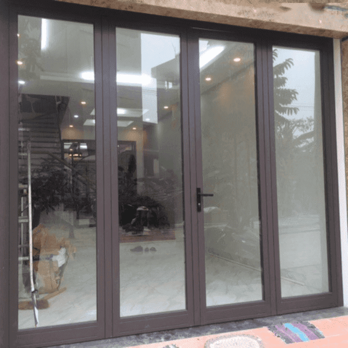 Cửa kính cường lực 4 cánh là loại cửa kính gì?