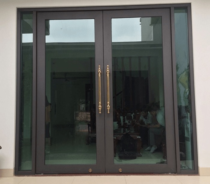 Giá cửa nhôm kính thủy lực