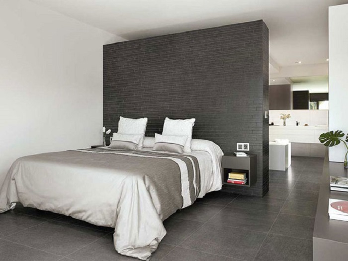 Kích thước gạch lát nền ở phòng ngủ phù hợp với diện tích toàn căn phòng