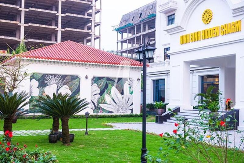 Tiêu chí chọn gạch tranh ốp tường ngoài trời 3D