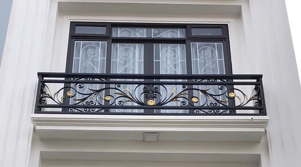 Mẫu lan can ban công sắt đẹp - Hình 4