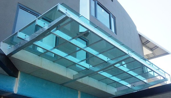 Ưu điểm khi sử dụng mái lợp bằng kính cường lực