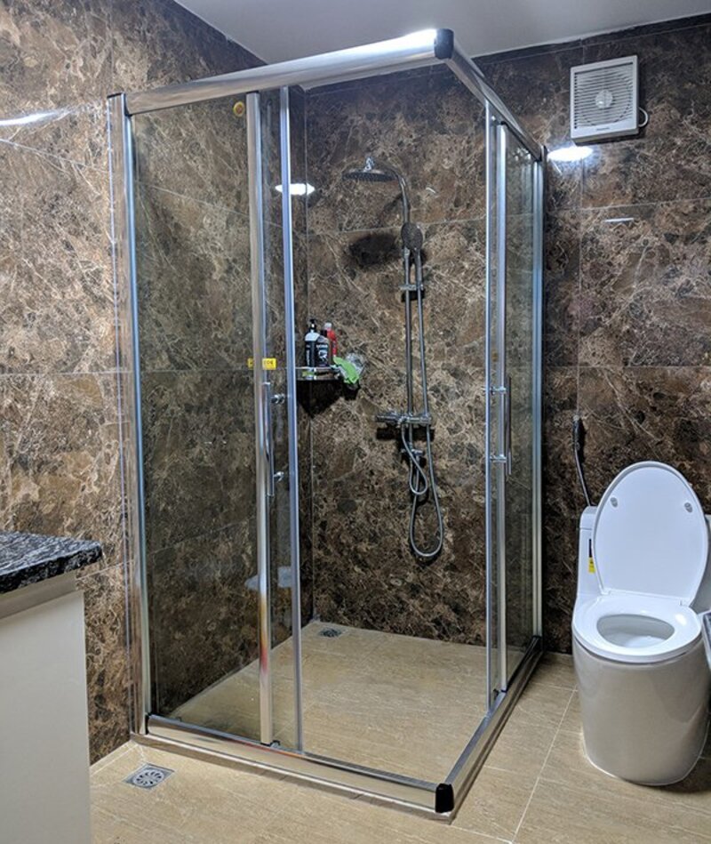 Cửa kính phòng tắm vuông góc