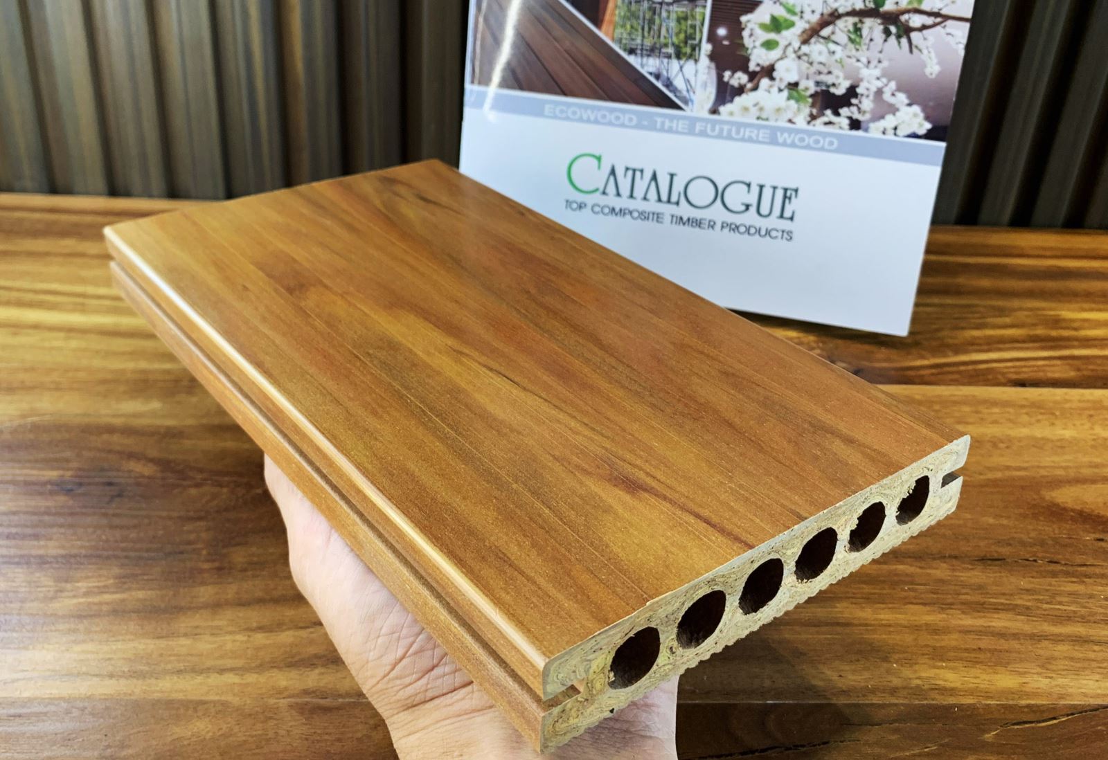 sàn gỗ nhựa Ecowood có tình thẩm mỹ và tiết kiệm chi phí